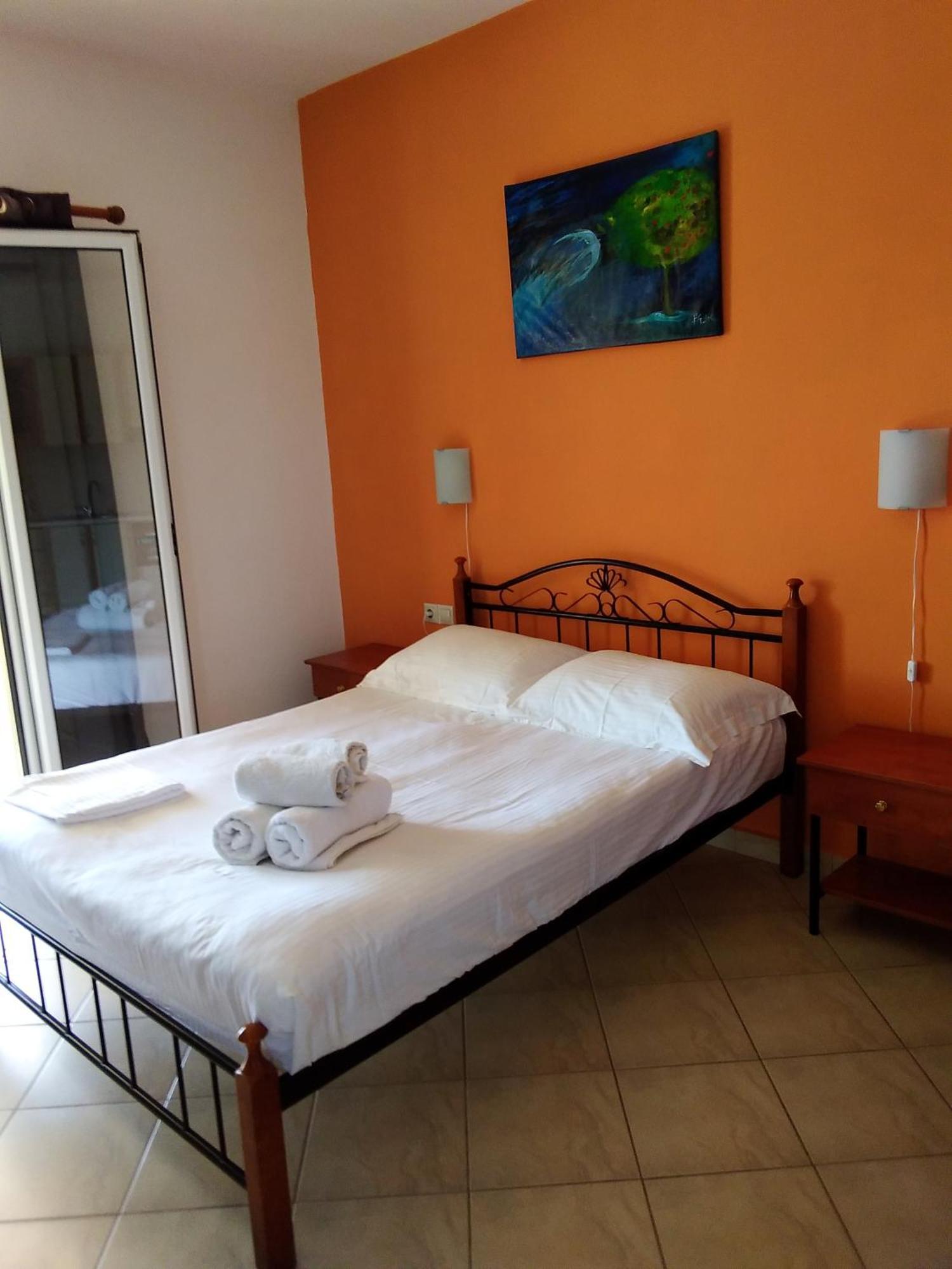 Emmanouil Apartman Kalamos  Szoba fotó