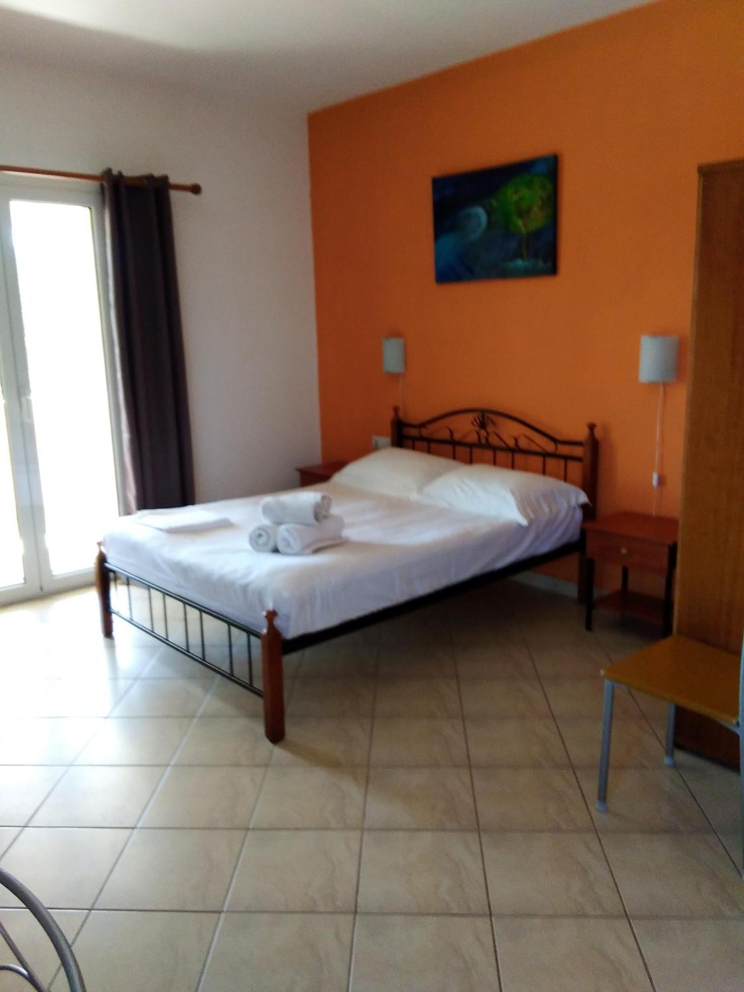 Emmanouil Apartman Kalamos  Kültér fotó